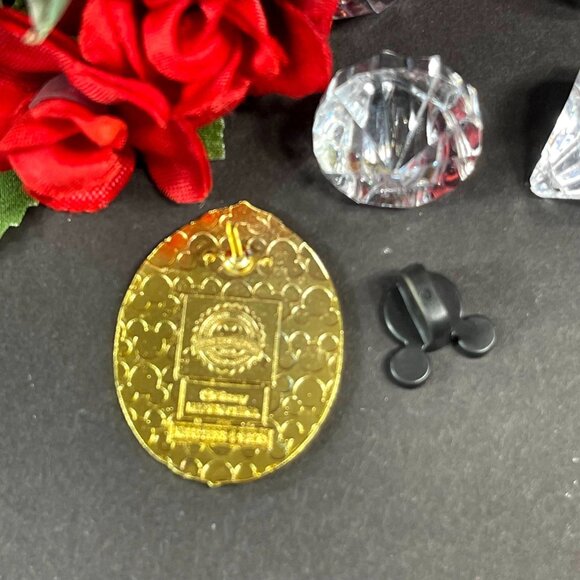 Disney Jasmine Trading Pin Aladdin Princess Cameo Badge 2014 Silhouette - Picture 4 of 6